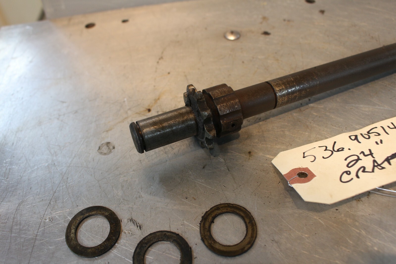 536.90514 Craftsman 24 inch snowblower Drive Shaft/sprocket, drive