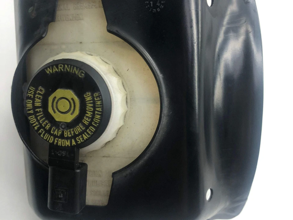 Audi RS4 B8 freno cilindro maestro 2014 A4 Foto 3 de 4