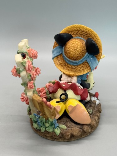 Enesco Mickey & Co - Gardeners Always Know The Best Dirt, Disney Minnie, Roses - Picture 6 of 12