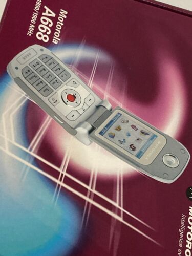 Brand new Boxed Motorola A668 Unlocked Mobile phone flip 12 months Warranty - 第 7/7 張圖片