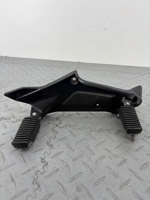 BMW K1600 GT GTL K48 2013 CÔTÉ DROIT RH REPOSE-PIEDS COMPLET CHEVILLES 7716014 - Photo 1/4