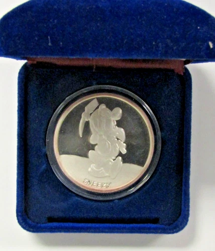 1987 1oz .999 Fine Silver Disney Snow White 50th Anniv. Sneezy Round