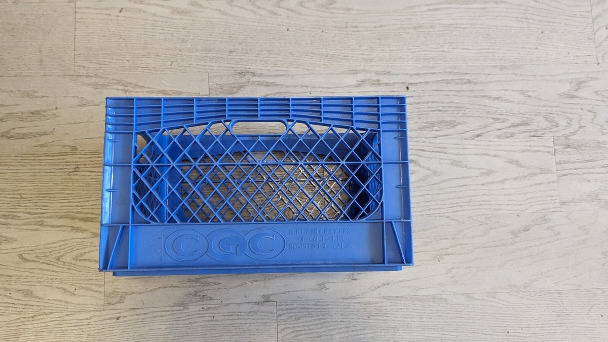 CGC Certified Grocers California Plastic Milk Crate Blue Stackable
