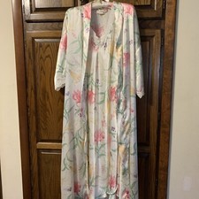 Inner Most 2 Piece Long Nightgown Robe Set Silky Feel Flowery Pattern Preowned