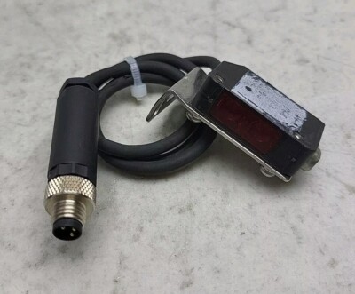 Keyence PZ-V11P Photoelectric Sensor Switch 12-24Vdc Used