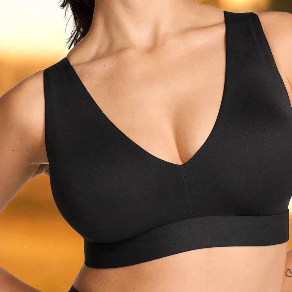 Victoria's Secret PINK Relay Strappy Plunge Sports Bra Black or White NEW - Image 3 of 4