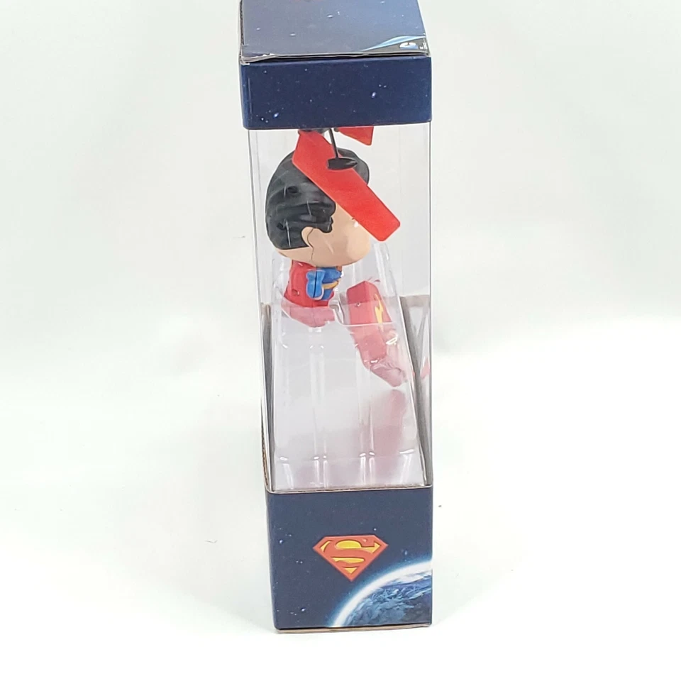 New-Superman Motion Control RC Flying Superman Helicopter-Up, Up And Away!!! - Image 4 of 4