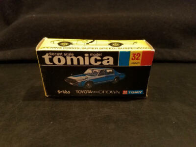 Dead stock, masterpiece Tomica Toyota New Crown No.32-1 Black box 