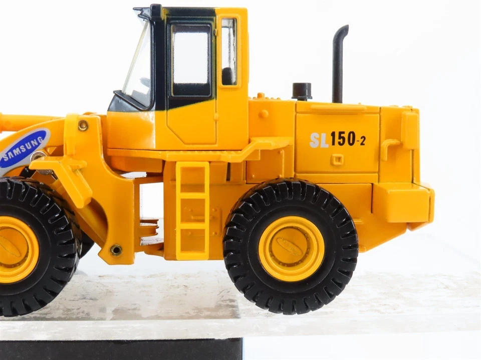 Samsung Volvo SL150-2 Wheel Loader - Motorart 1:40 Scale Diecast Model #V2100 - Image 3 of 4