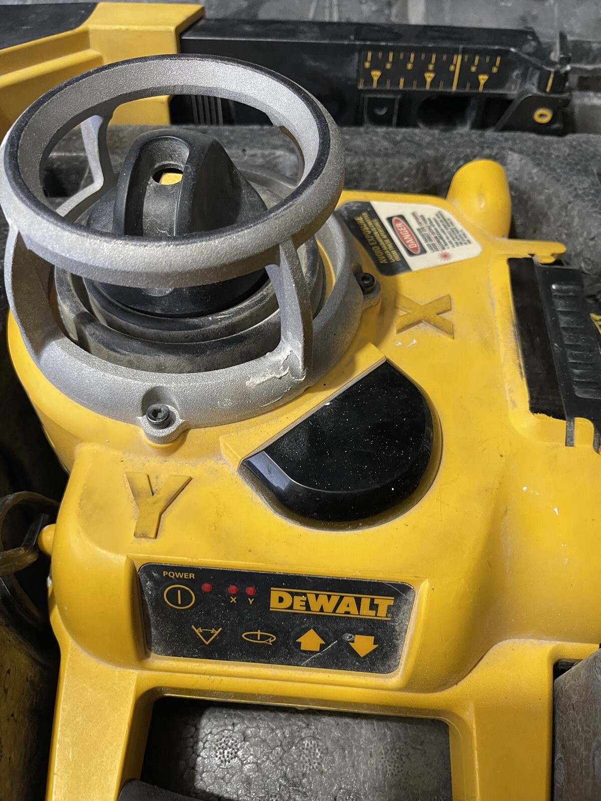 Dewalt DW077 Rotary Laser Level eBay