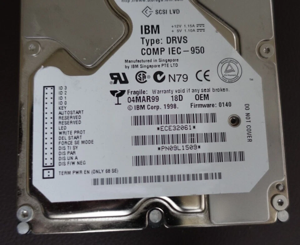 IBM 18.2GB 10000RPM Ultra SCSI 80-Pin 8MB 3.5-inch Hard Drive (09L1509) - As Is - Image 2 of 4