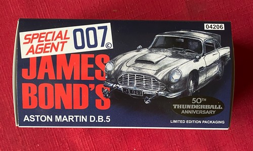 Corgi 04206 James Bond Aston Martin DB5 Thunderball 50th Anniversary