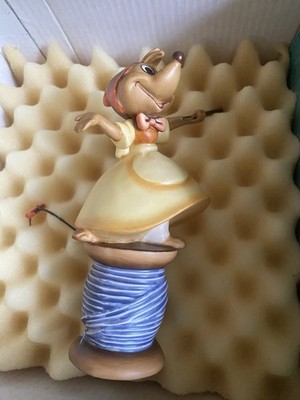 WDCC Disney Classics Collection Cinderella Needle Mouse Suzy Hey We Can Do It