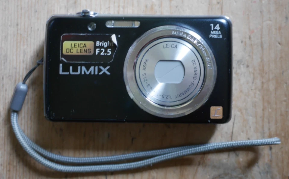 Panasonic Digital Camera Lumix DMC-FS41 14.1MP Black Tested W/ Battery + Charger, photo 1 of 5
