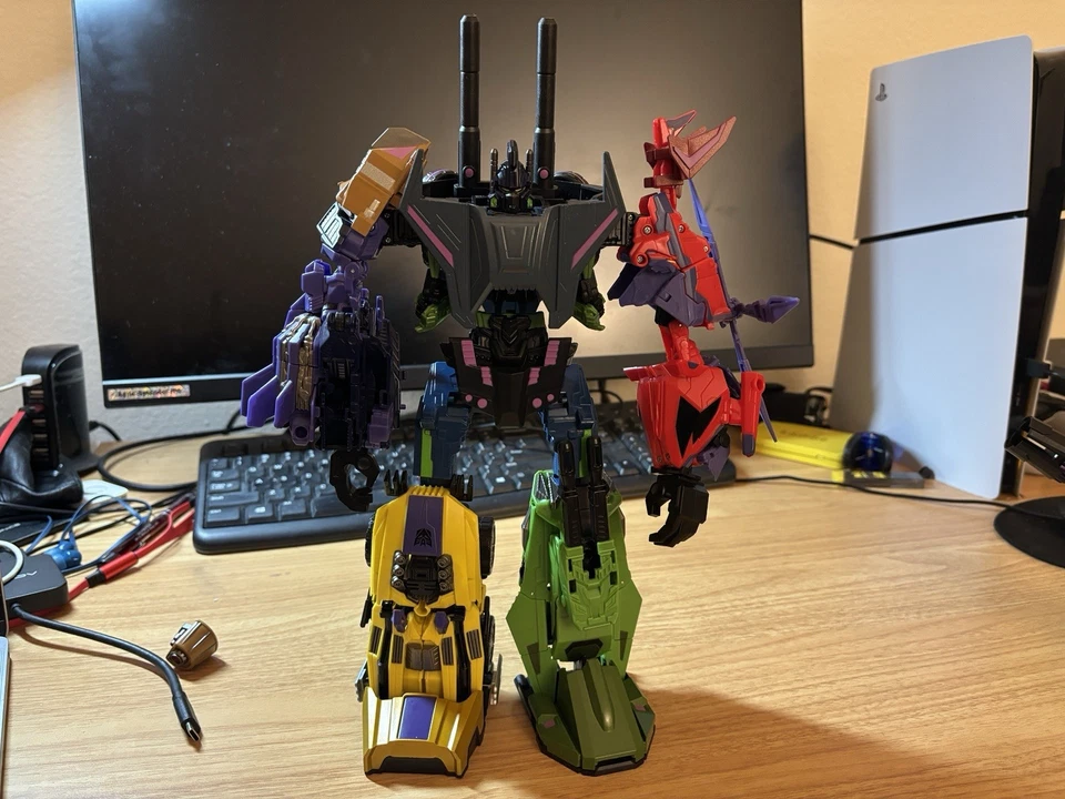 Generations Fall Of Cybertron Bruticus con Xtransbots Bek-10TK Kit de actualización Foto 2 de 3