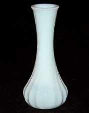 VINTAGE Milk Glass VASE 6" Hoosier Made in USA 1970's Pretty Classic!
