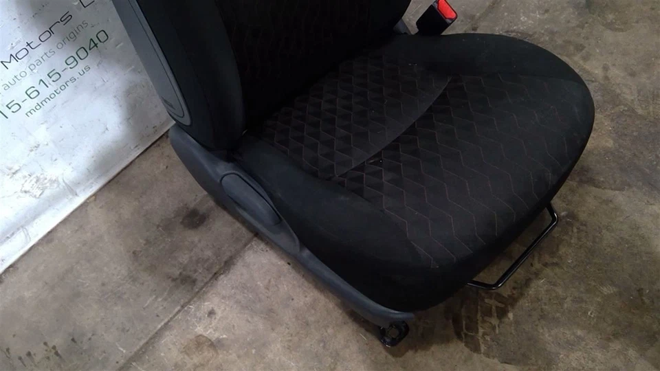 Asiento de pasajero delantero MITSUBISHI MIRAGE 2021-2024. 6911C938XB Foto 4 de 4