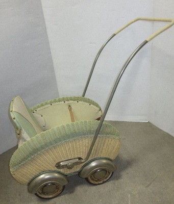 wicker buggy