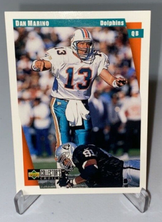 1997 Upper Deck Collector's Choice Dan Marino #MI9 Miami Dolphins