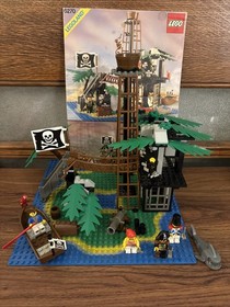 LEGO 6270 Pirates: Forbidden Island & instruction booklet 97% complete Box
