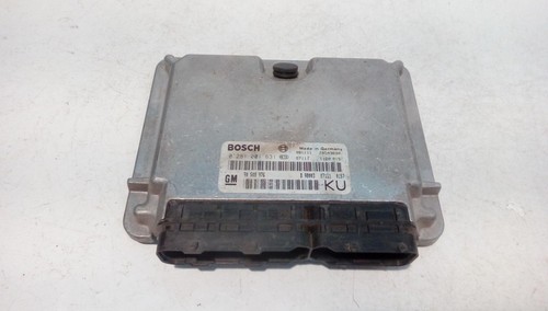 OPEL VECTRA B Hatchback 38 Motorsteuergerät ECU 0281001631 2.0 Diesel 28533586
