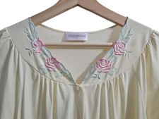 Vtg Shadowline Yellow Nylon Embroidered Maxi Nightgown Sleepwear Medium