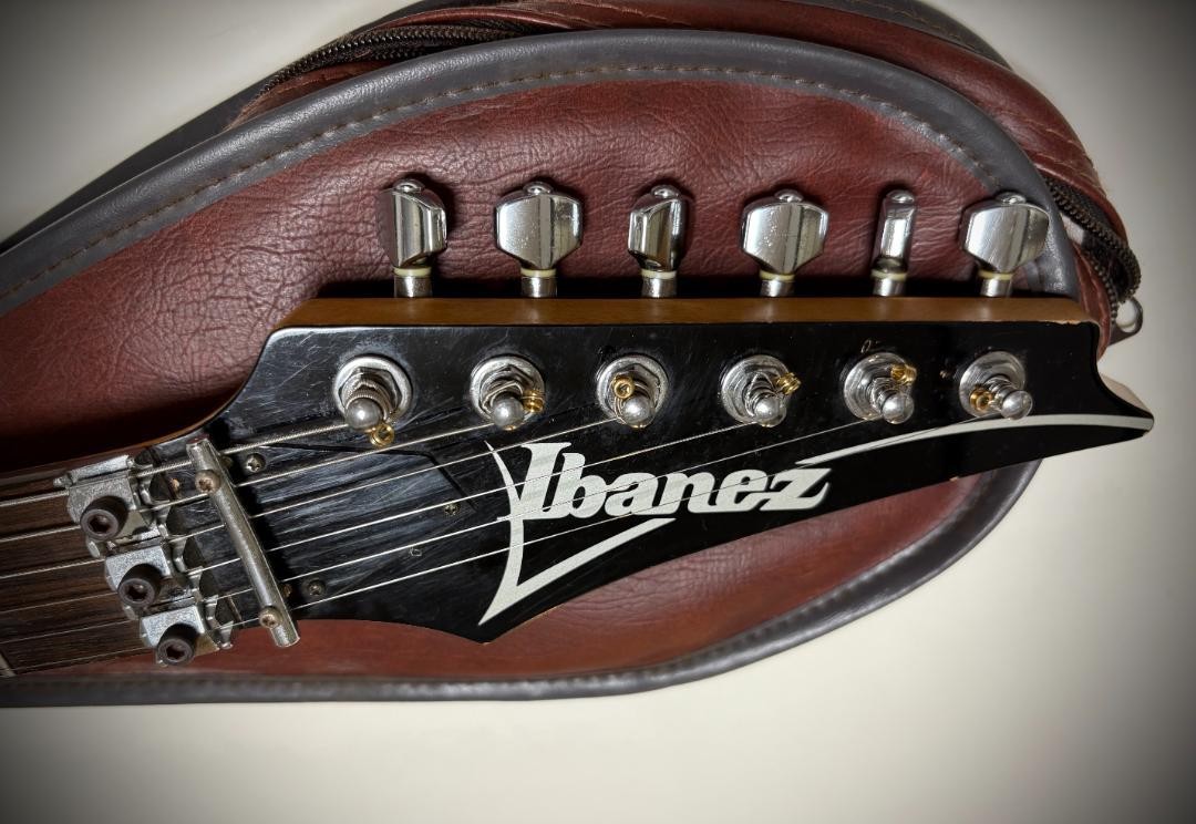ギター Ibanez RG-550R 1998 Fujigen Ibanez RG-550R 1998 Fujigen Made in Japan Black Electric