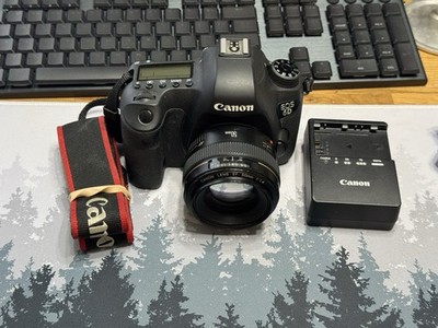 Canon EOS 6D 20.2MP FX Digital SLR Camera - Black (Body Only) +Extras