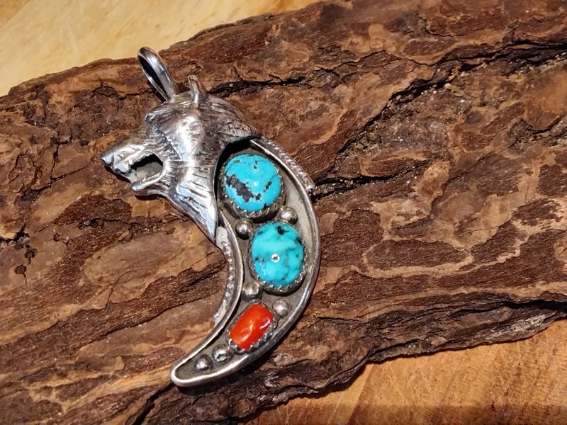 ♡ Vintage Sterling Turquoise Coral Signed Navajo Bear Claw Pendant ♡