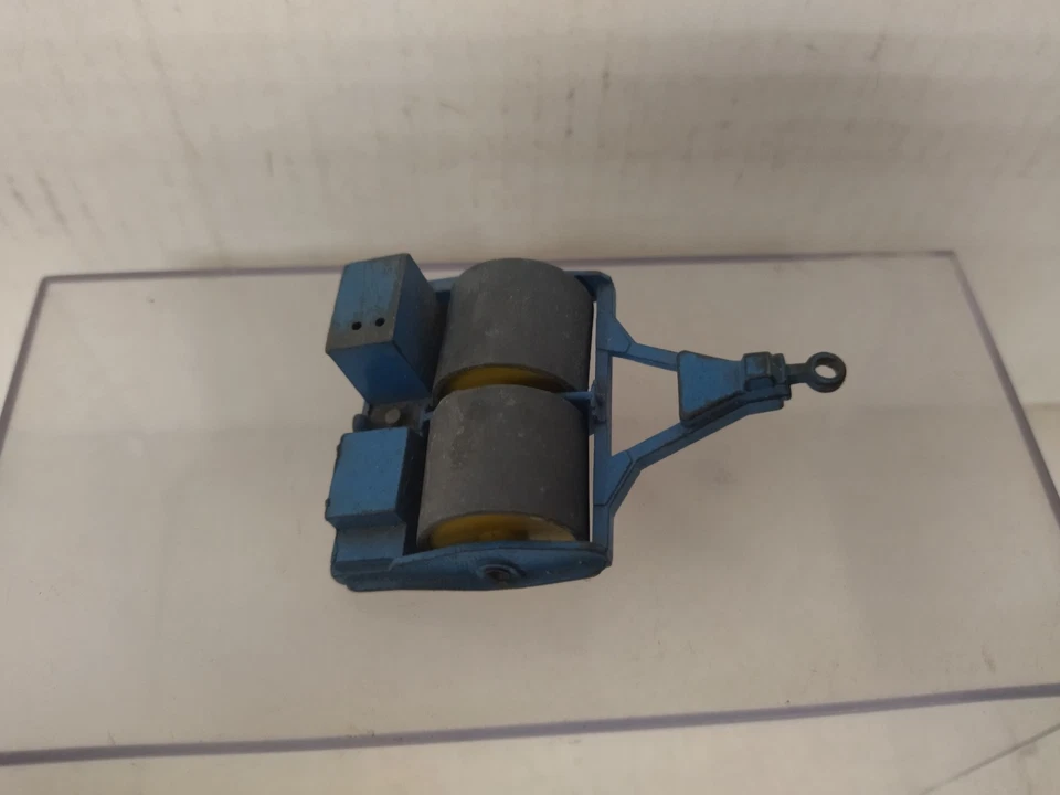 REMOLQUE ZETTELMEYER VIBRATIONS APISONADORA apx 1:50 SIKU V241 NO BOX - Imagen 2 de 4