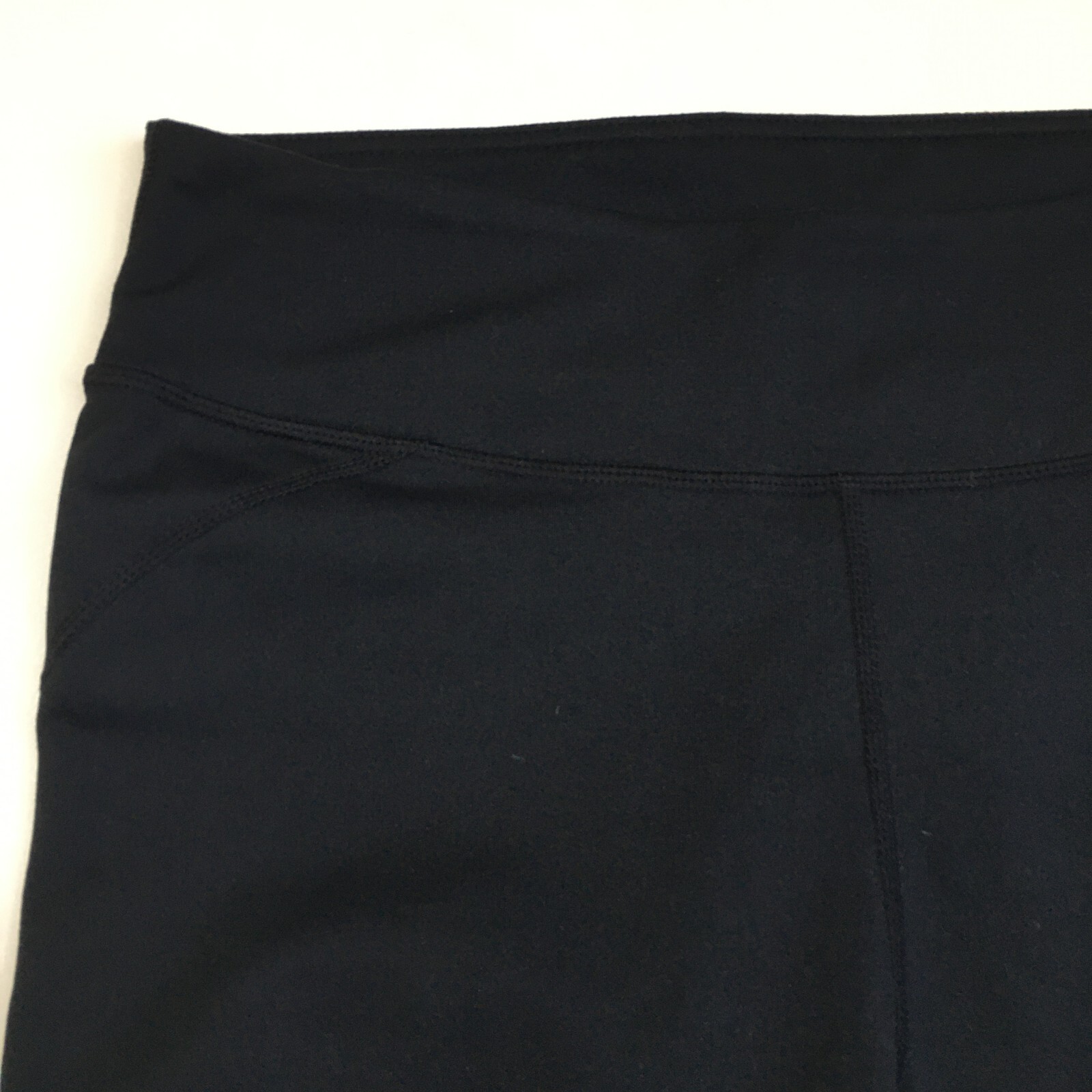 FABLETICS Black Pull On Fitted Active Cropped Leg… - image 4