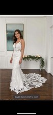 Unaltered Essense of Australia D3240 Wedding Dress Size 8
