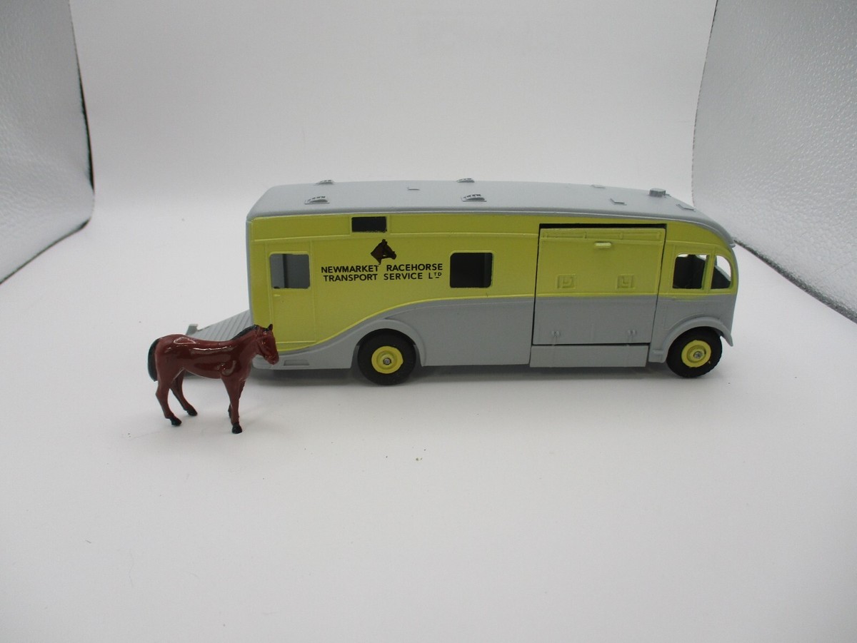 ミニカー DINKY SUPERTOYS 979 RACEHORSE TRANSPORT Dinky Supertoys 979 Racehorse Transport, Original Box
