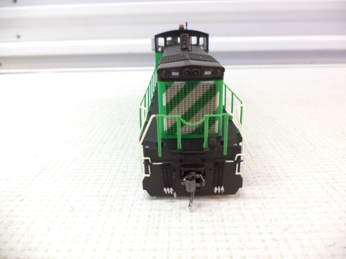 Athearn Ho 86841, SW1000, BNSF 3609, Tsunami 2 DCC Sound - Picture 2 of 4