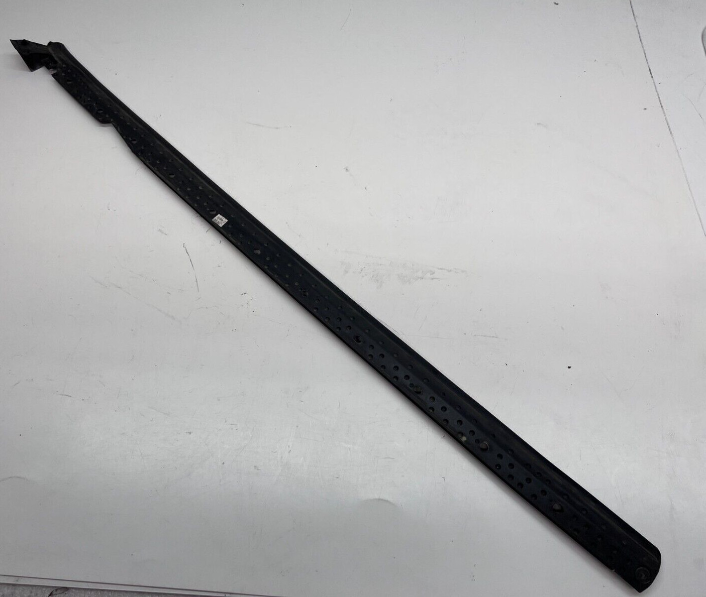 LAMBORGHINI HURACAN LP610 DRIVER LEFT WINDOW SEAL WEATHERSTRIP OEM 4T0837477