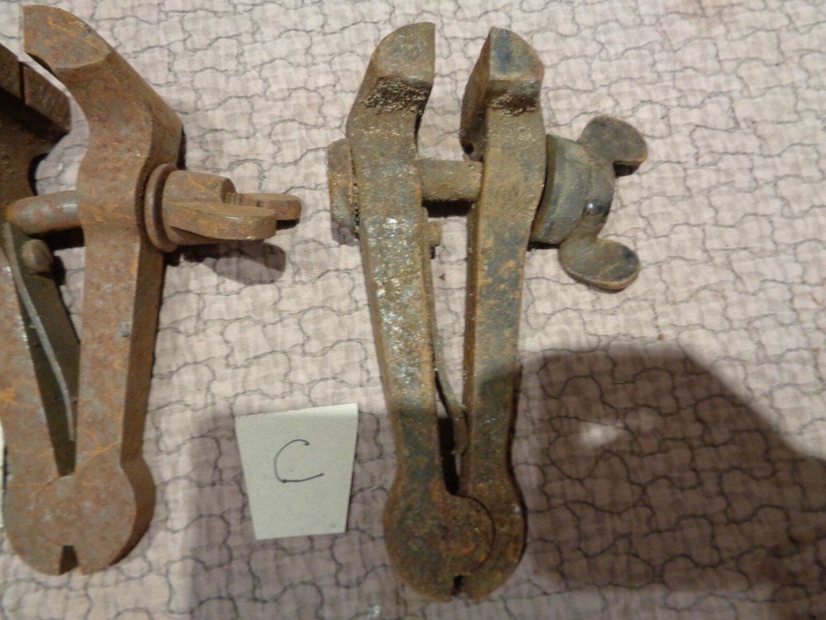 Étau à Main Ancien - Pour Horloger, Bijoutier, Relieur, Armurier - Acier, Origine France - Occasion