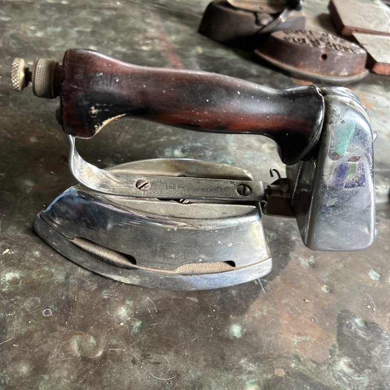 1930’s Diamond Akron Gasoline Iron