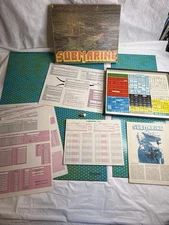 1977 Avalon Hill Submarine WWII Tactical Naval Battle Game *Missing 1 Piece*