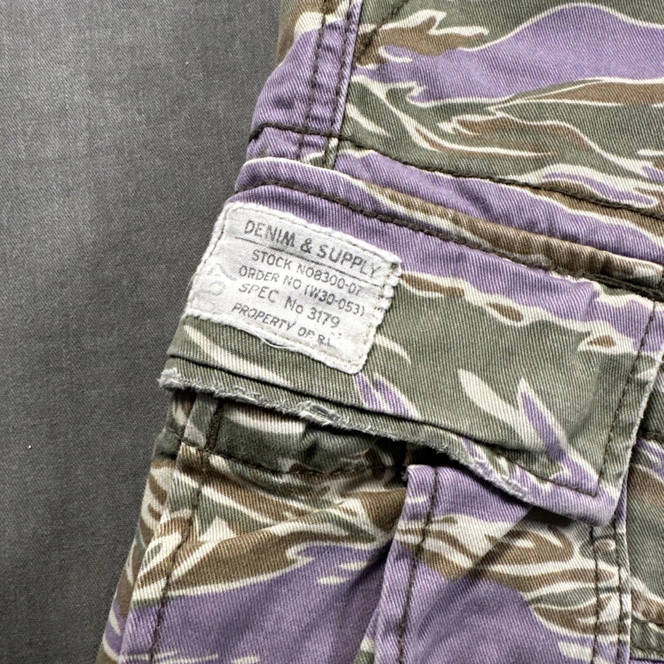 Denim & Supply Ralph Lauren Cargo Shorts Size 34 Camouflage Green Purple Y2K - Image 3 of 4