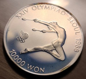 1988 XXIV Olympiad Seoul South Korea Commemorative Coin, 10000 Won Silver