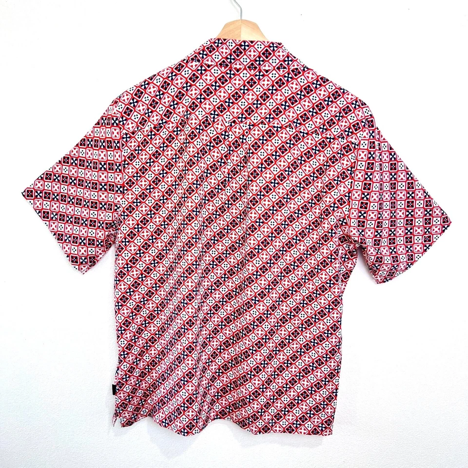 Camisa Kenneth Cole Roja Geo Estampado L Manga Corta Abotonada Resort Informal Core Foto 3 de 4