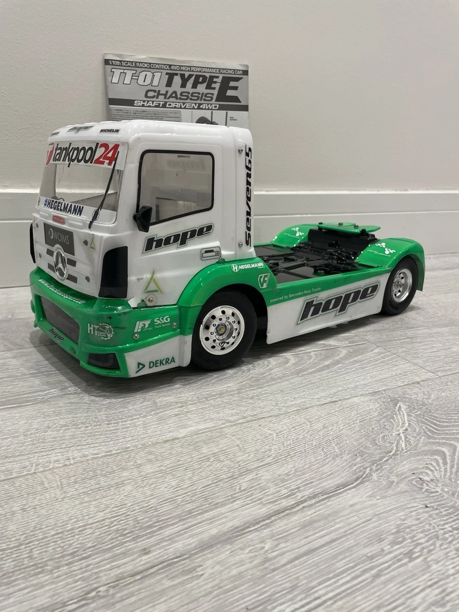 Pneumatici Tamiya 56528 Per Camion 1:14 – Hard 30mm (2 Pezzi) Per Mercedes Actros