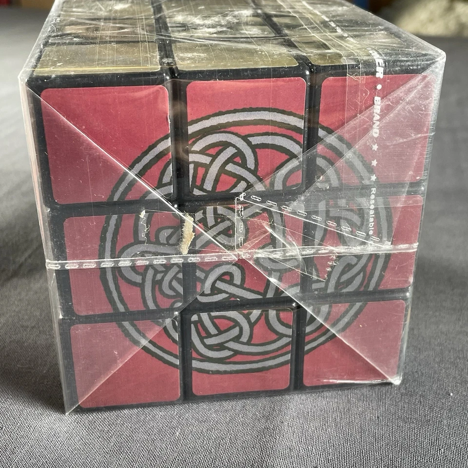 King Crimson Rubik’s Cube (The Crimson Cube) 4” X 4” In The Court NUEVO RARO Foto 3 de 4