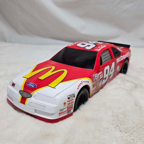BILL ELLIOT 1997 MCDONALDS FORD THUNDERBIRD plastic toy biz 1:64 scale - Picture 3 of 11