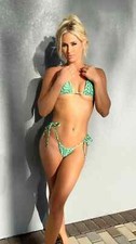 BEAUTIFUL KARIN HART 8X10 Photo