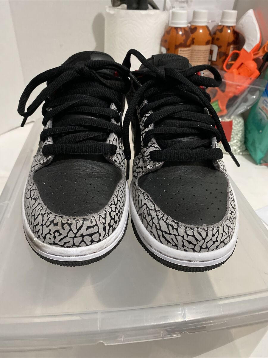 Nike Dunk Low Nike ID 2013 Black Cement sz 8 MUST SEE! VERY Nike Dunk Low Nike ID 2013 Black Cement sz 8 MUST SEE! VERY