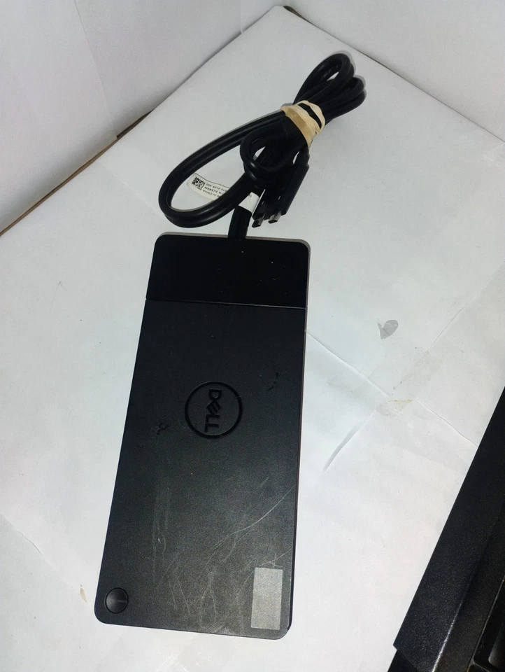 Estación de acoplamiento de rendimiento Dell WD19DC USB-C con adaptador de corriente 240 W envío gratuito Foto 2 de 4