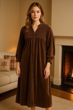 Only Necessities Brown Velour Lounge Robe L  Quilted Detail Zip Front