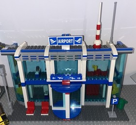 Lego 3182 City Airport Set With Minifigures Manuals Red White Airplane Plane