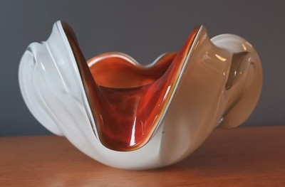 Vintage Mid Century Murano Freeform Art Glas Schale weiß & orange